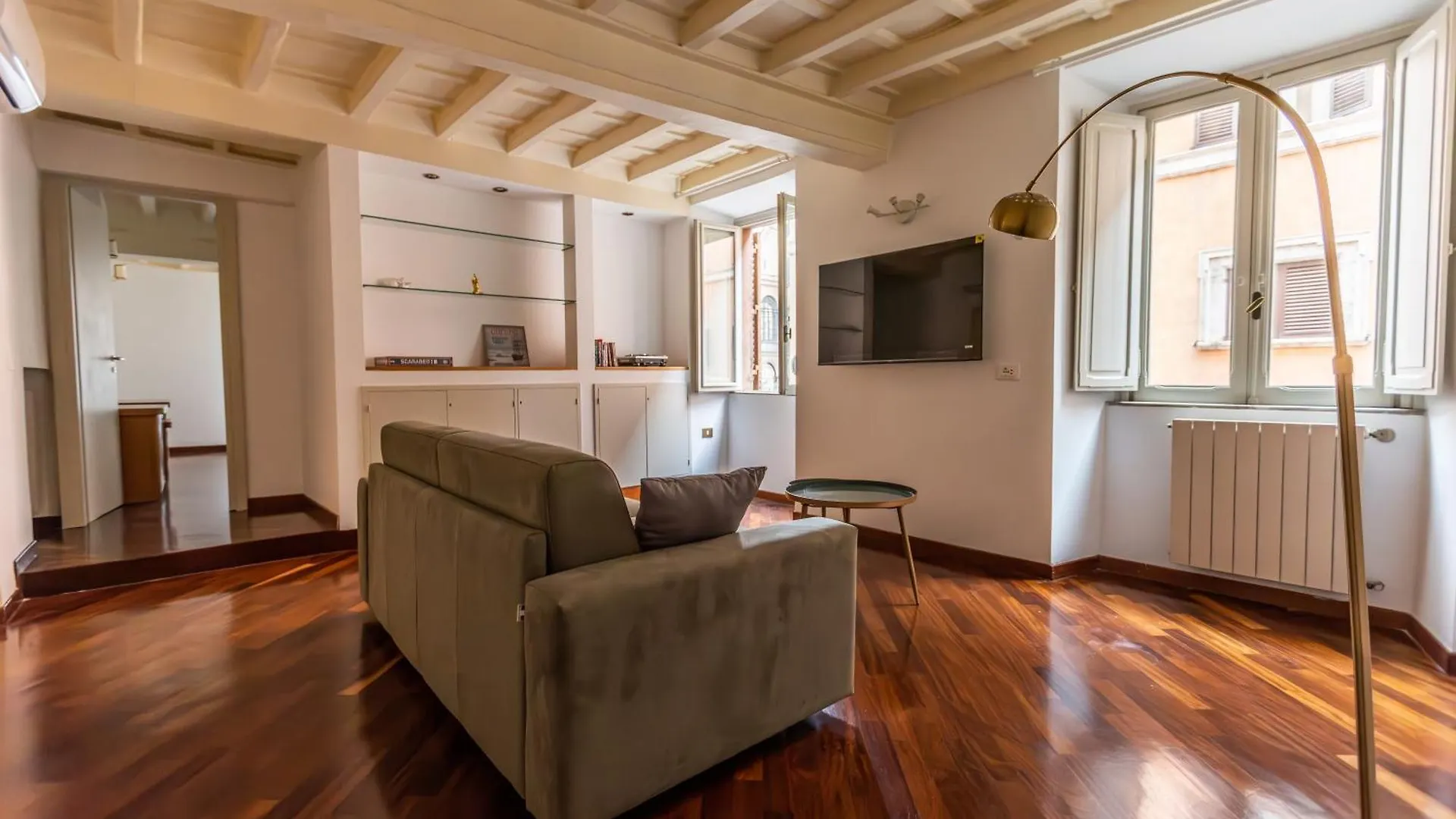 Piazza Navona Classy & Large Apartment Rome