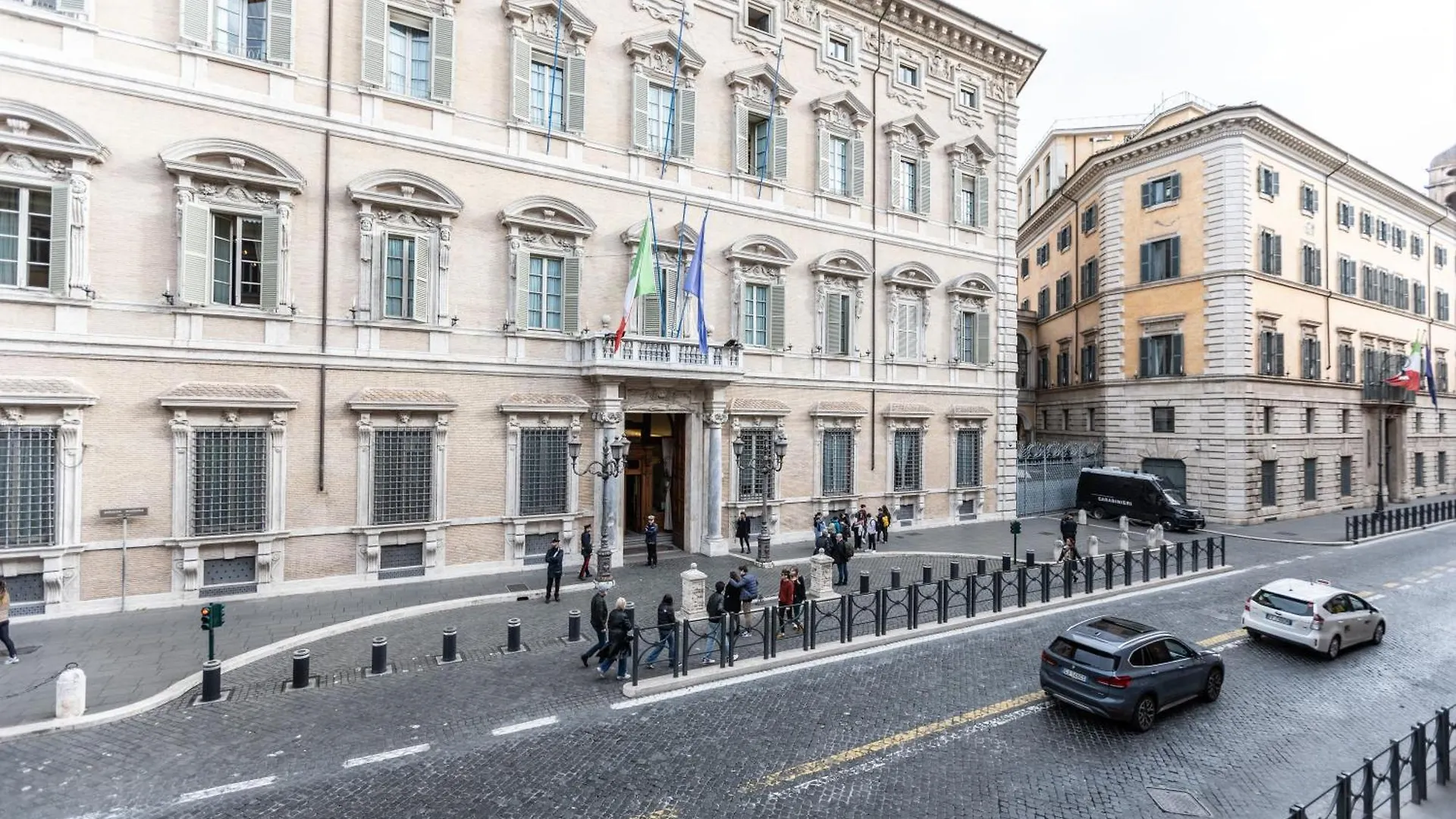 Piazza Navona Classy & Large Apartment Rome